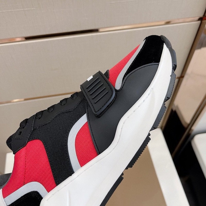 bur  sneaker