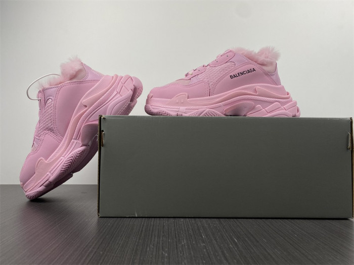 blcg sneaker triple.s.