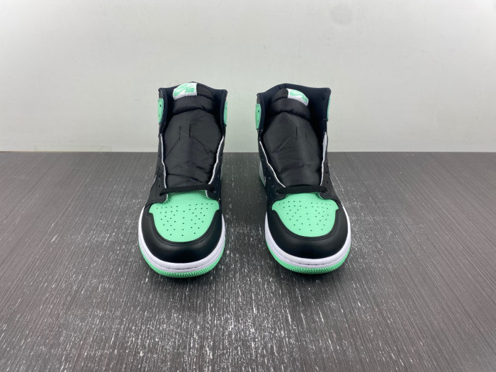 air jordan 1 high og green glow dz5485-130