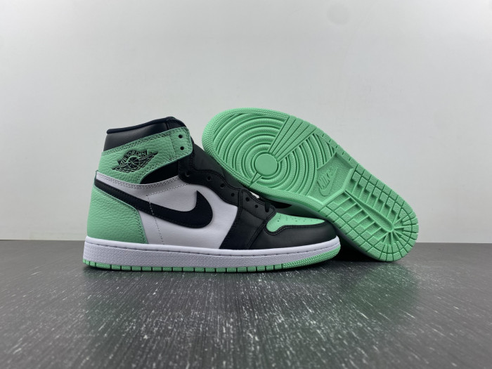 air jordan 1 high og green glow dz5485-130