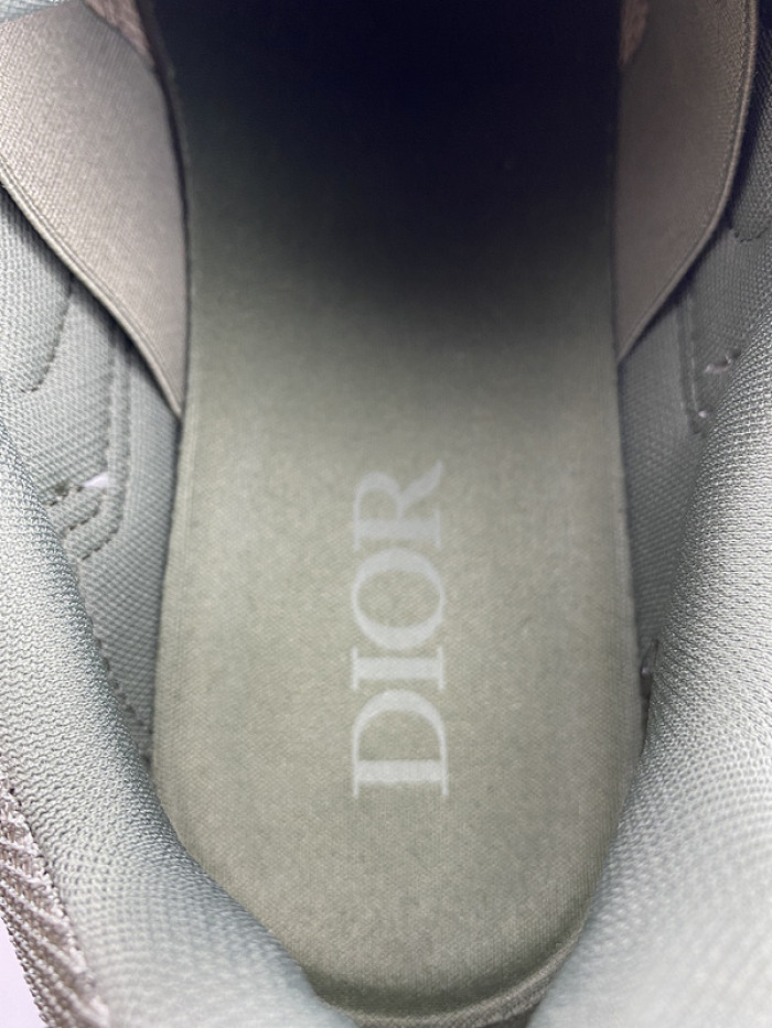 b30 sneaker