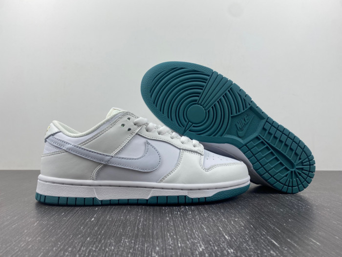 nike dunk low gs white green grey fd9911-101