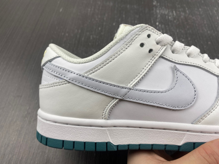 nike dunk low gs white green grey fd9911-101