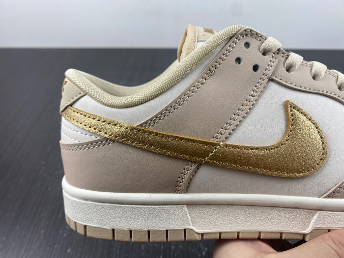 nike dunk low wmns gold dx5930-001