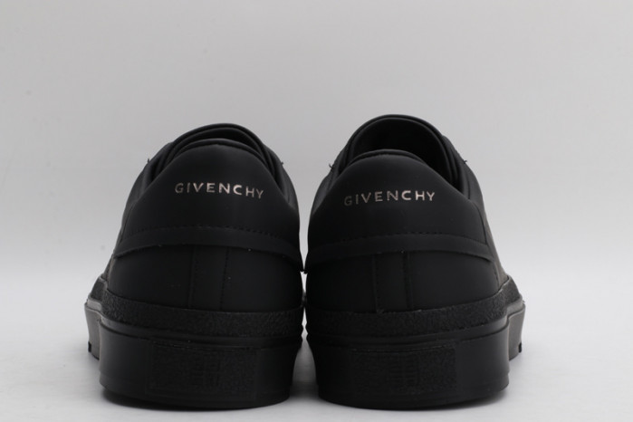 gi_venchy sneaker