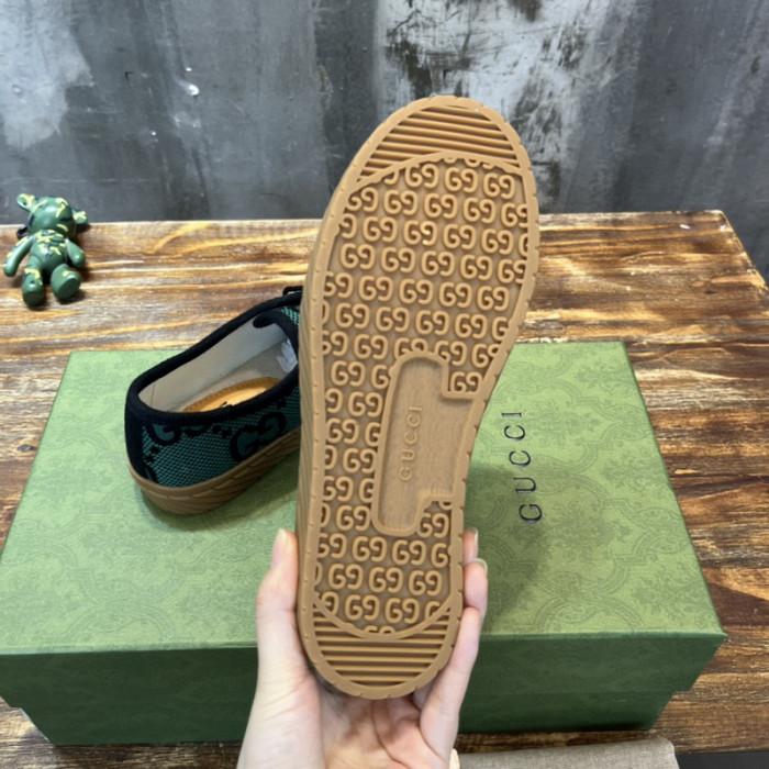 G*u*i low-top sneaker