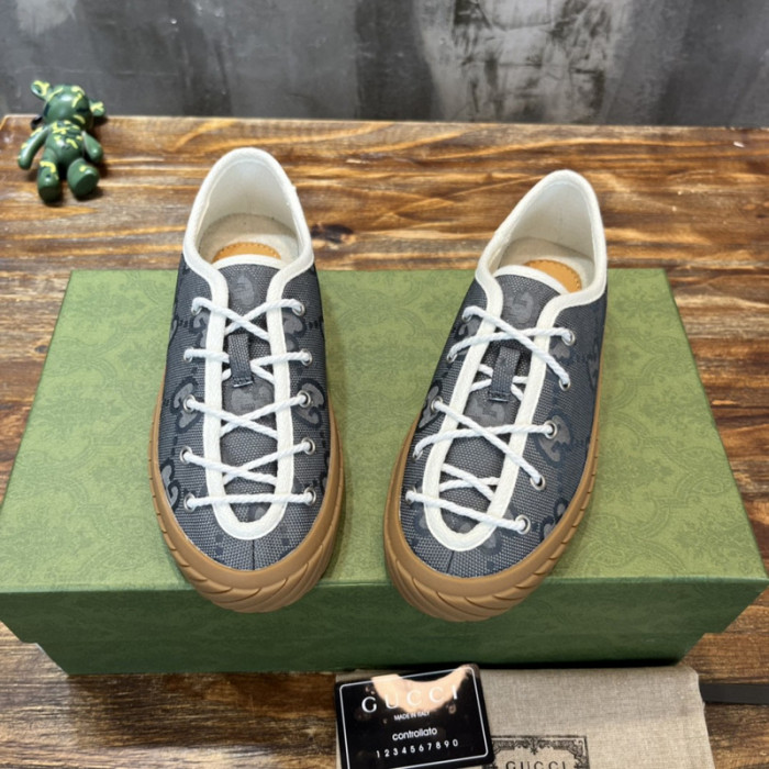 G*u*i low-top sneaker