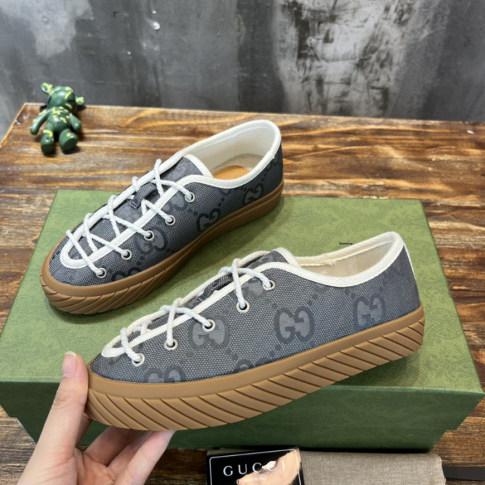 G*u*i low-top sneaker