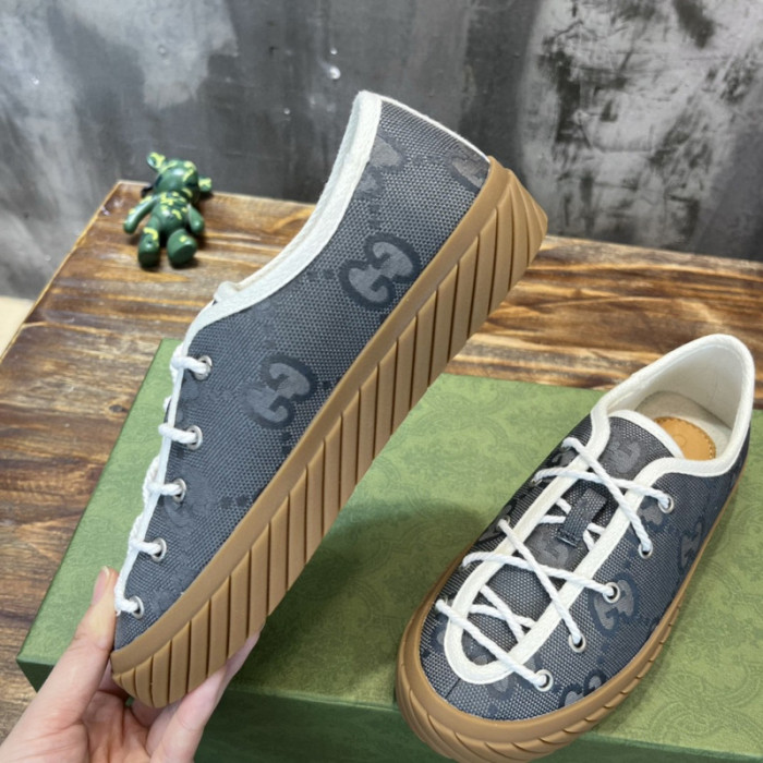G*u*i low-top sneaker