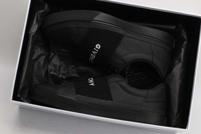 gi_venchy sneaker