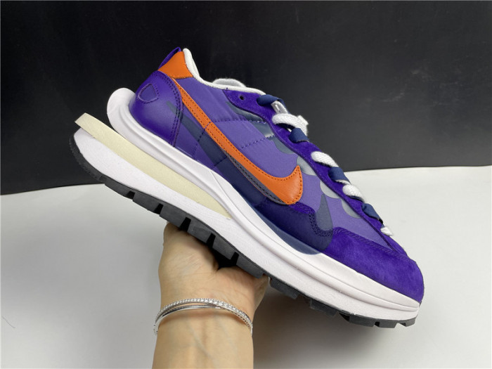 nike vaporwaffle sacai dark iris - dd1875-500