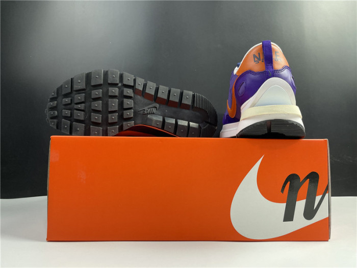 nike vaporwaffle sacai dark iris - dd1875-500